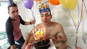 Draven Milo gets to cum in a birthday-themed threesome video