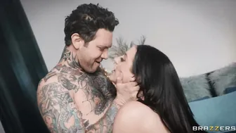 Angela White’s Intense Hardcore Ride: Deep Throat, Rough Doggystyle & Cum-Filled Finish with Small Hands