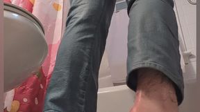 Wetting While Filling Up Bathtub