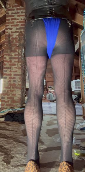 Nice, Shapely Legs in Backseamed Fishnets ! 🔥