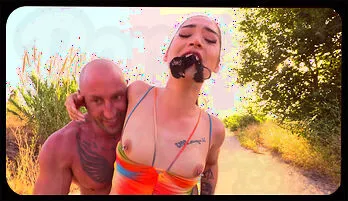 Outdoor Anal Adventure with Melania