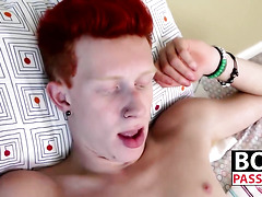 Twink Dylan Mermaid takes a break to jerk it off for fans