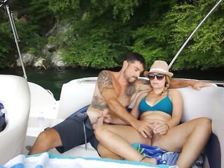 Public Amateur Sex Joy On Boat Public Voyeur Part1