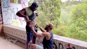 sendo mamado pelo namorado na casa abandonada em portugal