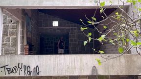 sendo mamado pelo namorado na casa abandonada em portugal