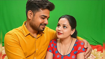 CrazyXyz Desi hot X Girlfriend Sex video, Local Indian Beautiful X girlfriend fucking xxx video