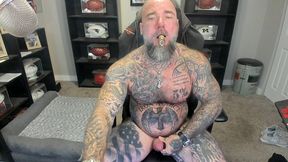 update #72 (may 19, 2022) smoking a cigar and masturbating!