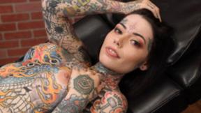 ”Tiger Lilly Gets Her Forehead Tatted!”