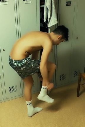 My Way to the Bathroom at Work Big Dick and Smooth Ass