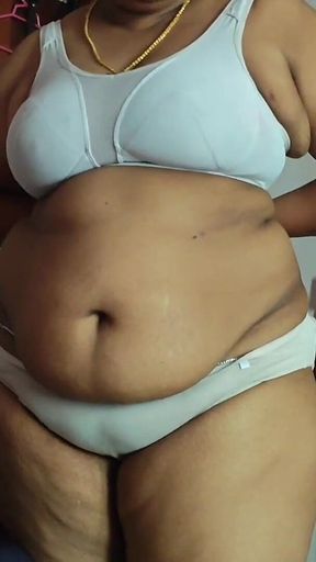 India Curvey Girl Naked Completely and Getting Dressed