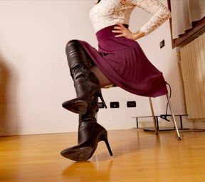 Submit to my boots(ITA)