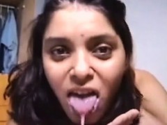 Hot desi indian aunty giving blowjob and fucking lover