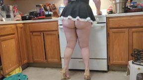 Maid In Heels - Kitchen Cleaning