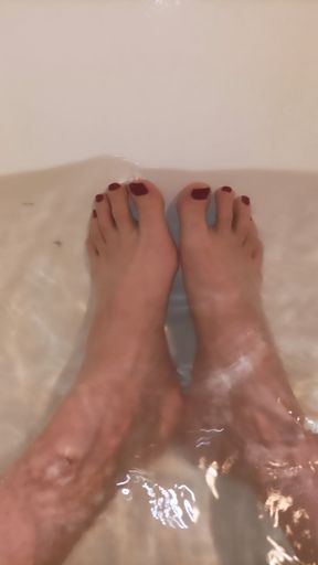 Solo masturbation in my bath