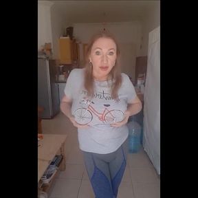 Nice stip dance... finally dancing naked... Have a look at how dancing my big boobs...