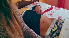 blowjobqueents - novinho fez 18 anos e ganhou presente da prima travesti ... muito cuzinho