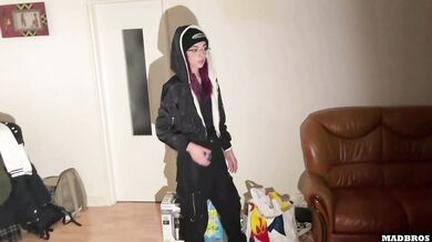 Skinny redhead screams as rough pounding fills her tight French amateur cunt