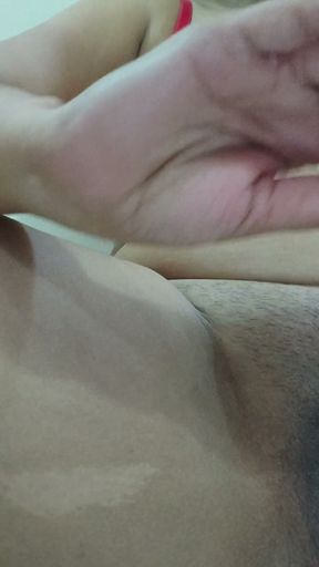 Bhabhi was alone at home and fingered her pussy   Clip 3