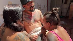 ESPOSA FODEU COM AS AMIGAS NA FRENTE DO MARIDO CORNO