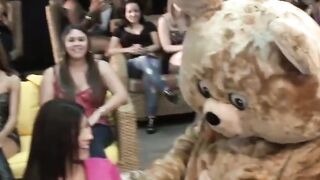 Hot Amateur Girls Suck Dick at Wild College Orgy