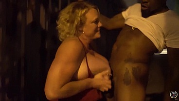 Fucking Around In Public! It's Rome Major & Blonde Cameron Skye!