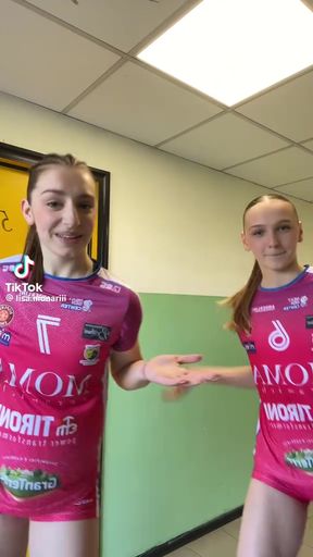 Teen sport girls show off their cameltoes
