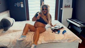 Meeting a Frivolous Chubby Step Sister MOV