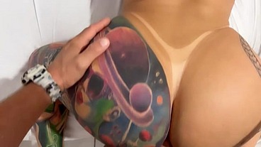 GARGANTA PROFUNDA AO EXTREMO NO FINAL ENCHER O RABO DE LEITE