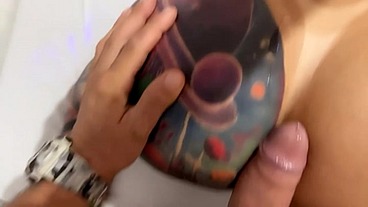 GARGANTA PROFUNDA AO EXTREMO NO FINAL ENCHER O RABO DE LEITE