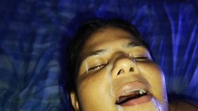 Real amateur couple having passionate sex at home with a happy ending
