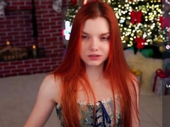 Amateur brunette teen in solo