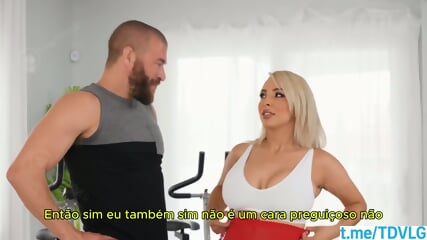 Na Aula De Yoga Ele Fodeu A Professora LEGENDADO