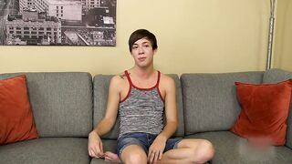Youngster Starlet Luke's solo anal session with Luke's hot blowjob