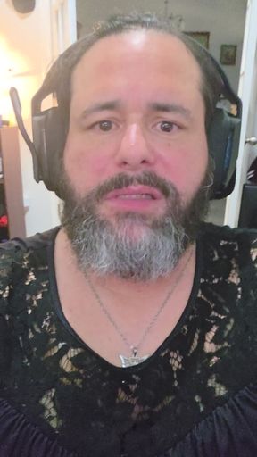 Just a daily reminder to the internet, and myself, that I want to be a cock slut for men and women. I want to be used every day