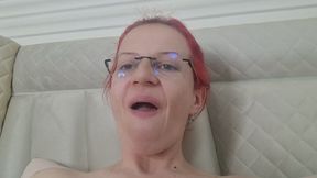 Loud Chewing Gum & Huge Bubble Blowing – Close-Up Mouth Fetish