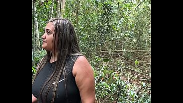 Hot blonde sucks a stranger's sweaty cock in the middle of the cart