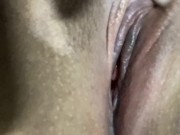 cinco dedos en su delicioso coño mojado