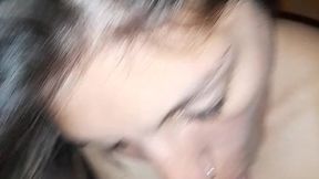 Hermanastra gemidos y mordida hasta el final