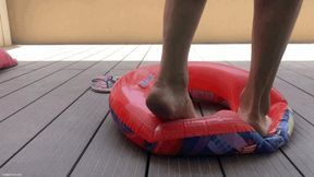 INFLATABLE SAFTY RING DEFLATED UNDER BIG DIRTY FEET - MP4 HD