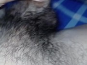 Estaba solo en casa y me puse a jalarmela...