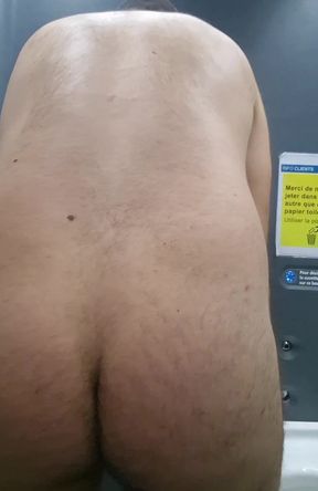 I in the public toilet