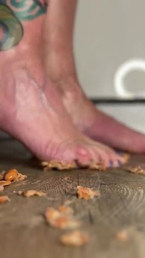 Naomiperv Crushing and Stomping Food with Her Heels and Sole