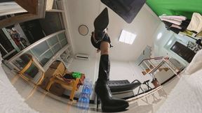 English8KVR360LELE boots are designed to deter unexpected visitors