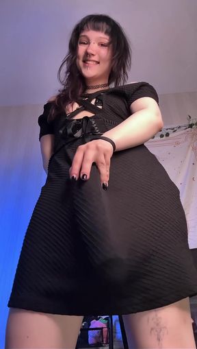 Curvy femdom domme takes control with strap-on