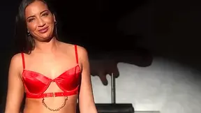 Miss Alice Wild, 25-year-old luminous beauty! - Jacquie et Michel TV