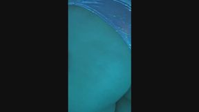 Giantess grows bigger and bigger