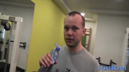 Dishy princess brought to orgasm