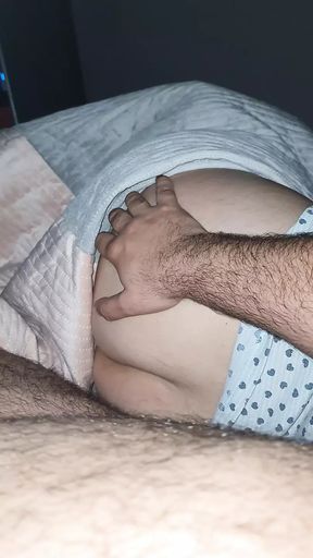 Step son pulled dick out while hand slip on step mom big ass