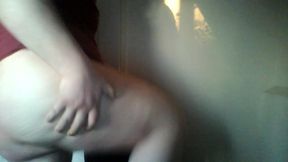 watch me inserting my buttplug and urge to masturbate !!