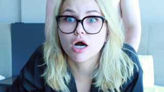 Vadia excitada chupa pau depois de uma foda anal intensa